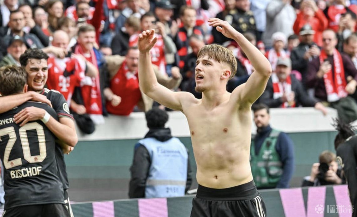  哈曼：有时当输给拜仁时你不得不脱帽致意，然后说他们就是强